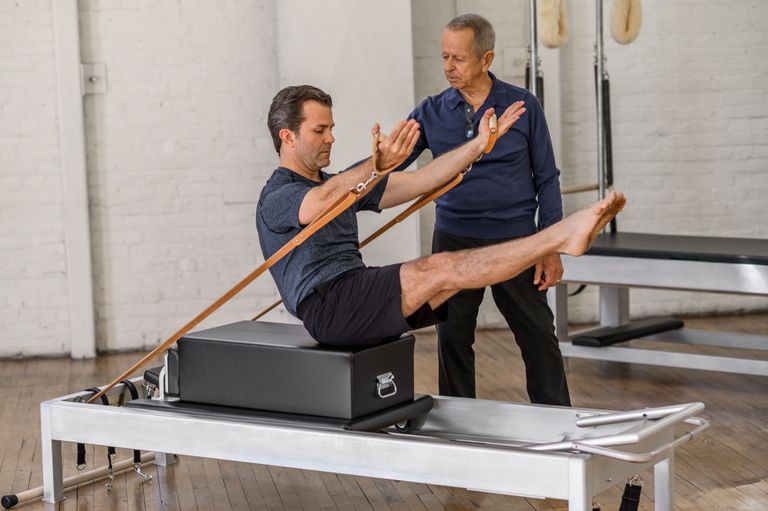Entraînement sur appareil de Pilates